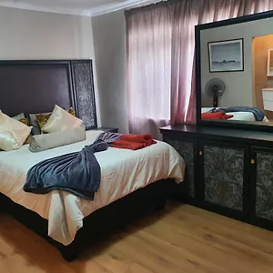 mabel-guesthouse.hotels-capetown.com/
